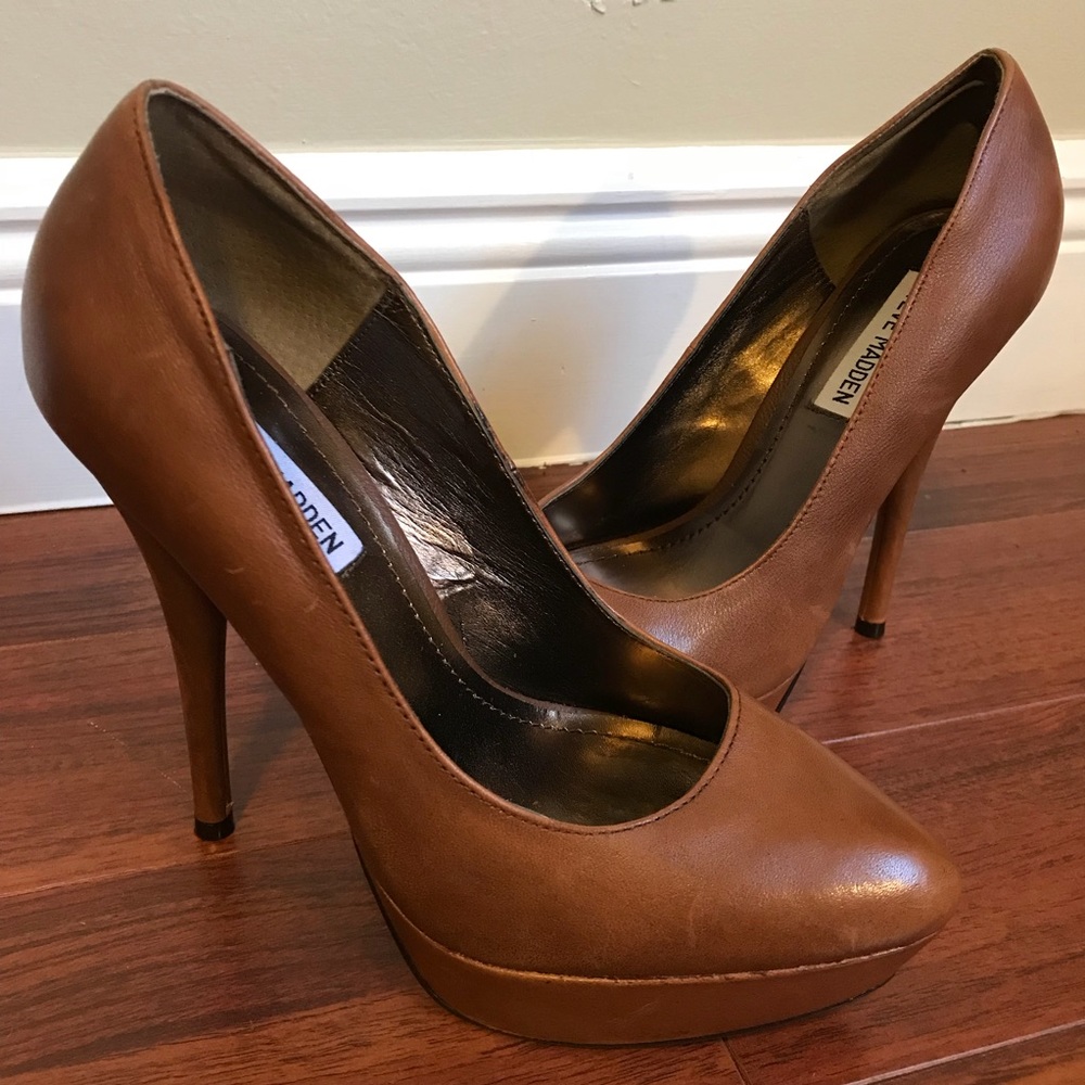 EUC 🧡 STEVE MADDEN | Tan Heels